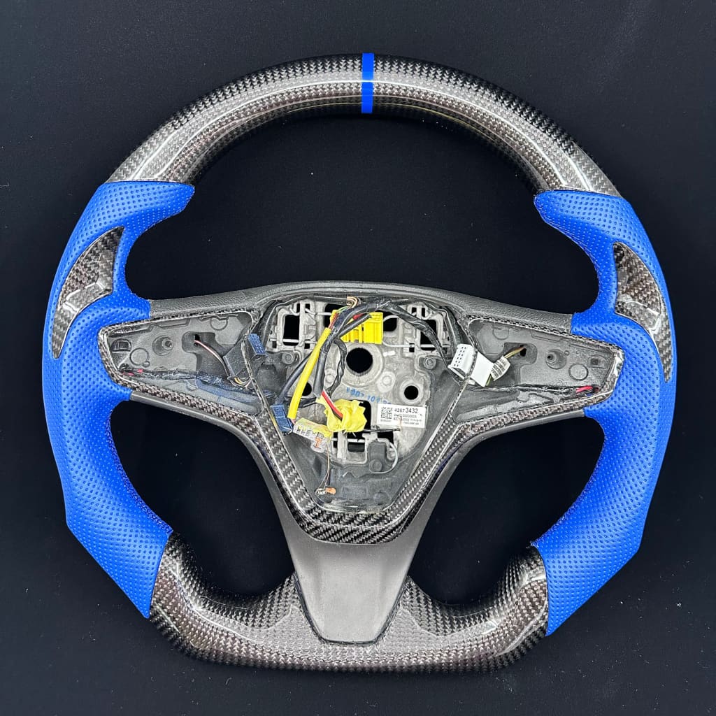 2016+ Chevrolet Cruze/Malibu Carbon Fiber Steering Wheel